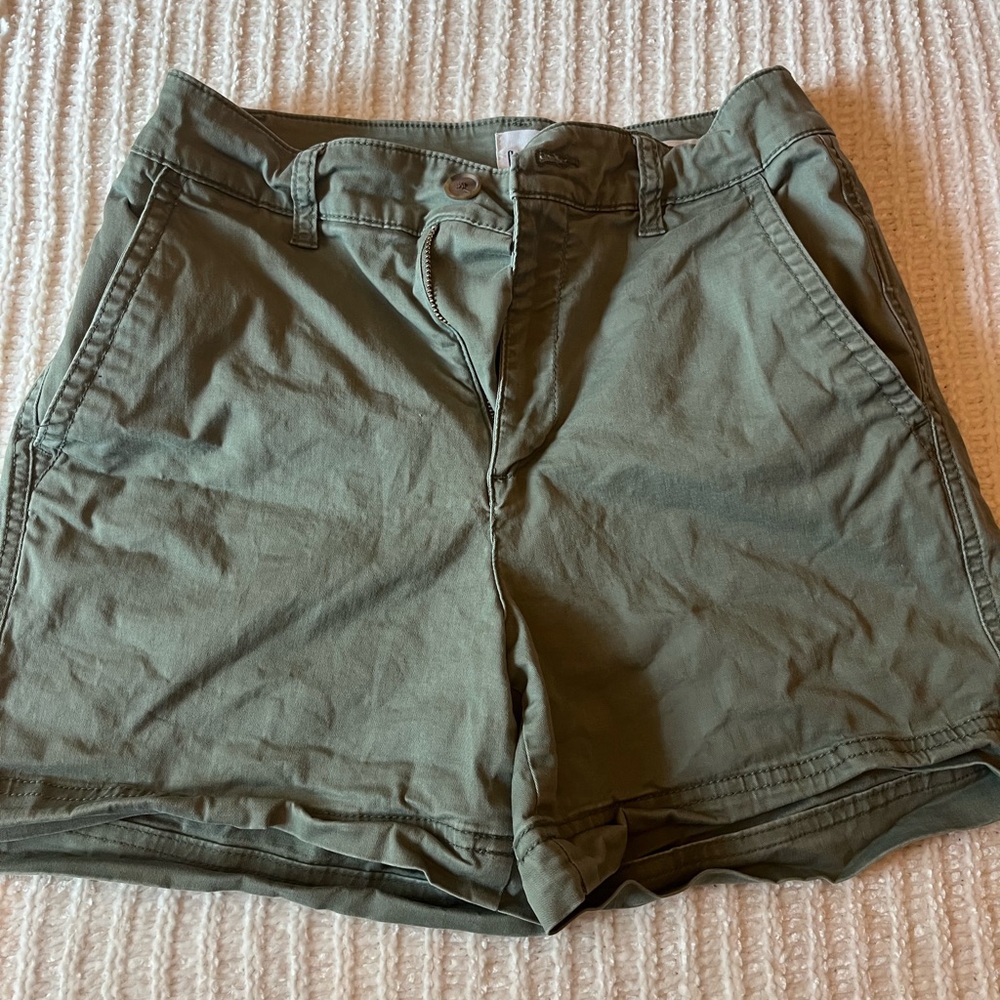 GAP Olive Khaki Shorts